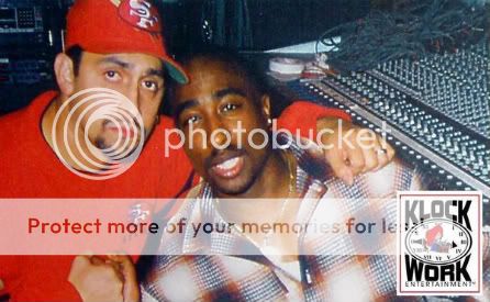 Tupac+smoking+a+blunt